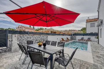 4-Bedroom Villa in Rovinj for Up to 8 Guests