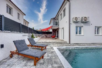 4-Bedroom Villa in Rovinj for Up to 8 Guests