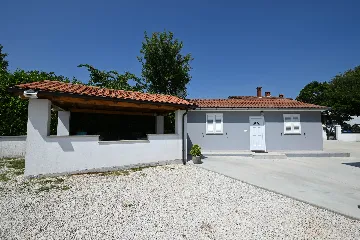 One-Bedroom Apartment in Žminj for 3 Guests