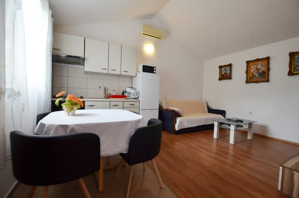One-Bedroom Apartment in Žminj for 3 Guests