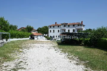 One-Bedroom Apartment in Žminj for 3 Guests