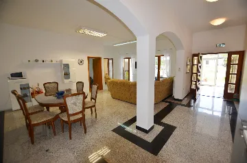 3-Bedroom Apartment in Žminj for Up to 6