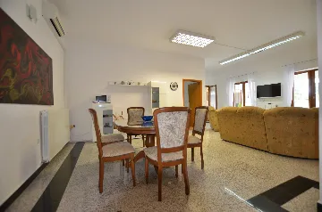 3-Bedroom Apartment in Žminj for Up to 6