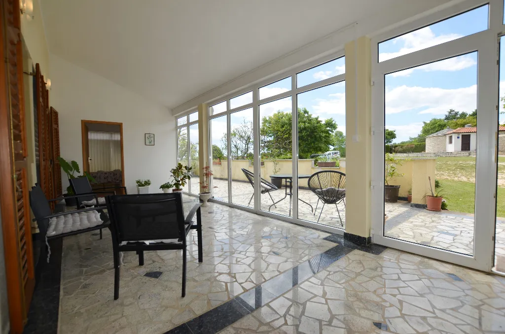 3-Bedroom Apartment in Žminj for Up to 6