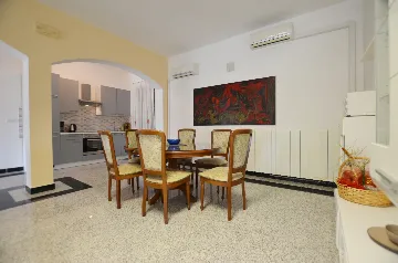 3-Bedroom Apartment in Žminj for Up to 6