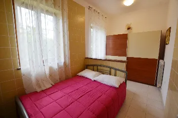 1-Bedroom Apartment in Žminj for Up to 4