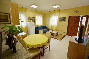 1-Bedroom Apartment in Žminj for Up to 4