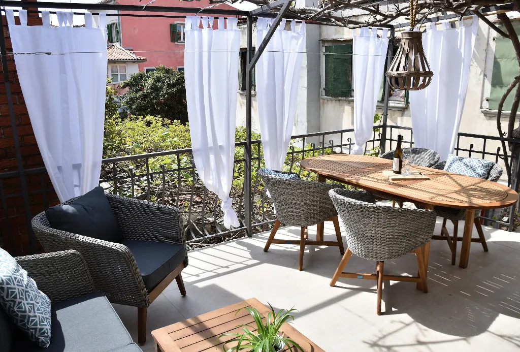 Rovinj Duplex Apartment with Terrace and BBQ