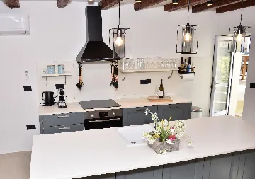 Rovinj Duplex Apartment with Terrace and BBQ