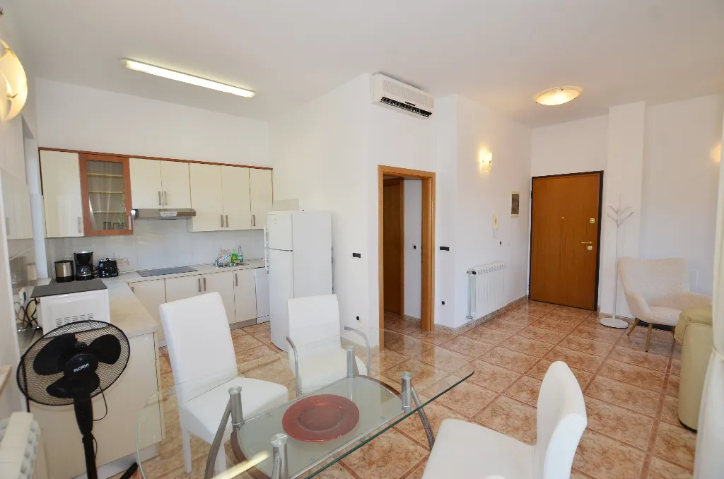 Rovinj 2-Bedroom Apartment for Up to 4 Guests
