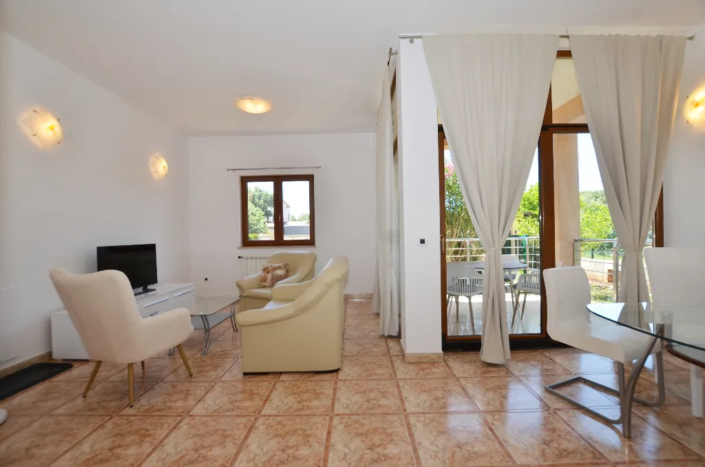 Rovinj 2-Bedroom Apartment for Up to 4 Guests