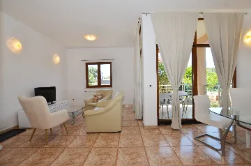 Rovinj 2-Bedroom Apartment for Up to 4 Guests