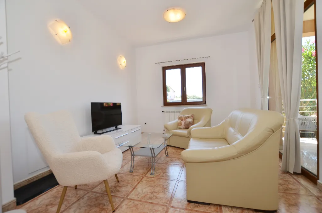 Rovinj 2-Bedroom Apartment for Up to 4 Guests