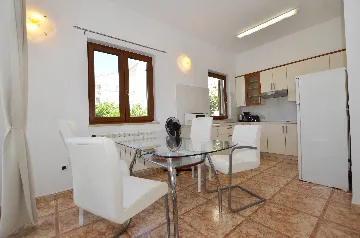 Rovinj 2-Bedroom Apartment for Up to 4 Guests