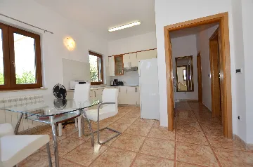 Rovinj 2-Bedroom Apartment for Up to 4 Guests
