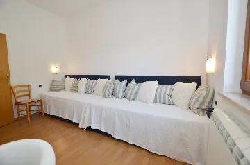 Rovinj 2-Bedroom Apartment for 4 Guests