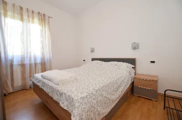 Rovinj 2-Bedroom Apartment for 4 Guests