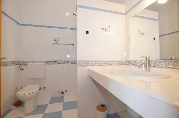 Rovinj 2-Bedroom Apartment for 4 Guests