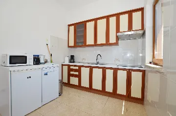 Rovinj 2-Bedroom Apartment for 4 Guests