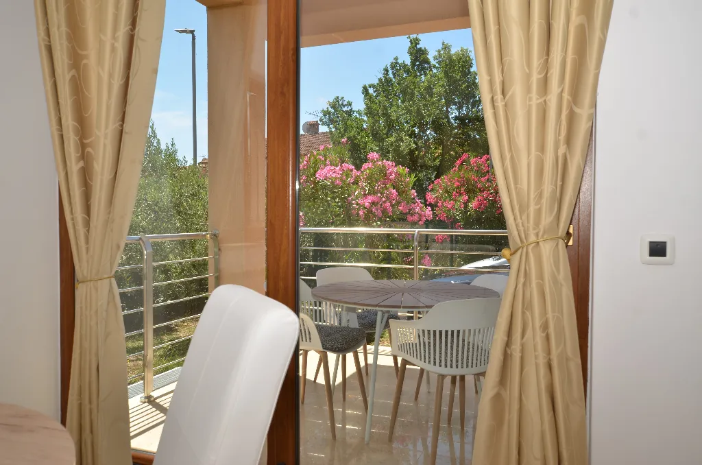 Rovinj 2-Bedroom Apartment for 4 Guests