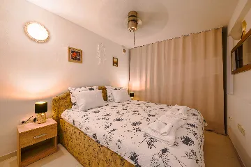 Two-Bedroom Apartment in Rovinj for Up to 5