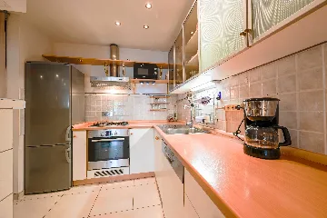 Two-Bedroom Apartment in Rovinj for Up to 5