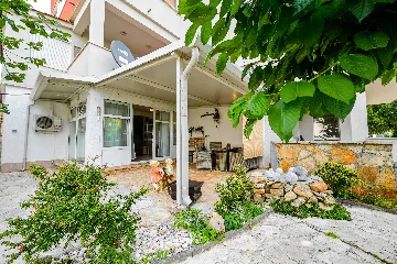 Two-Bedroom Apartment in Rovinj for Up to 5