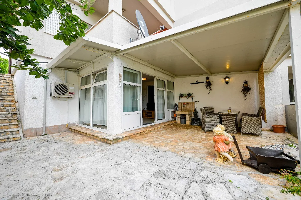 Two-Bedroom Apartment in Rovinj for Up to 5