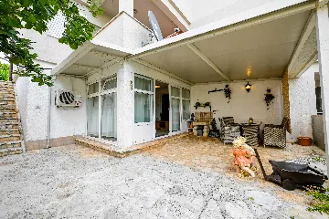 Two-Bedroom Apartment in Rovinj for Up to 5