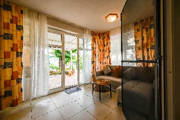 Two-Bedroom Apartment in Rovinj for Up to 5