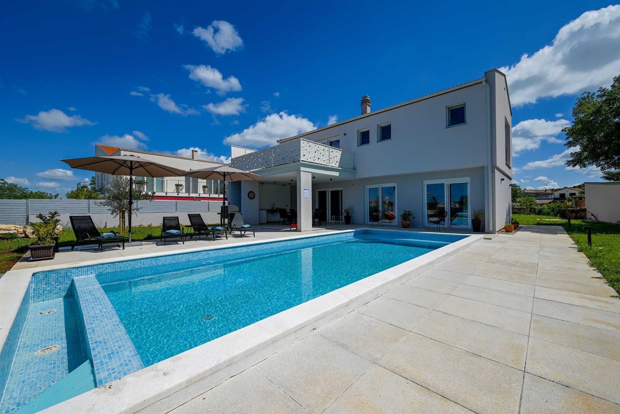 Casa Ferata with pool