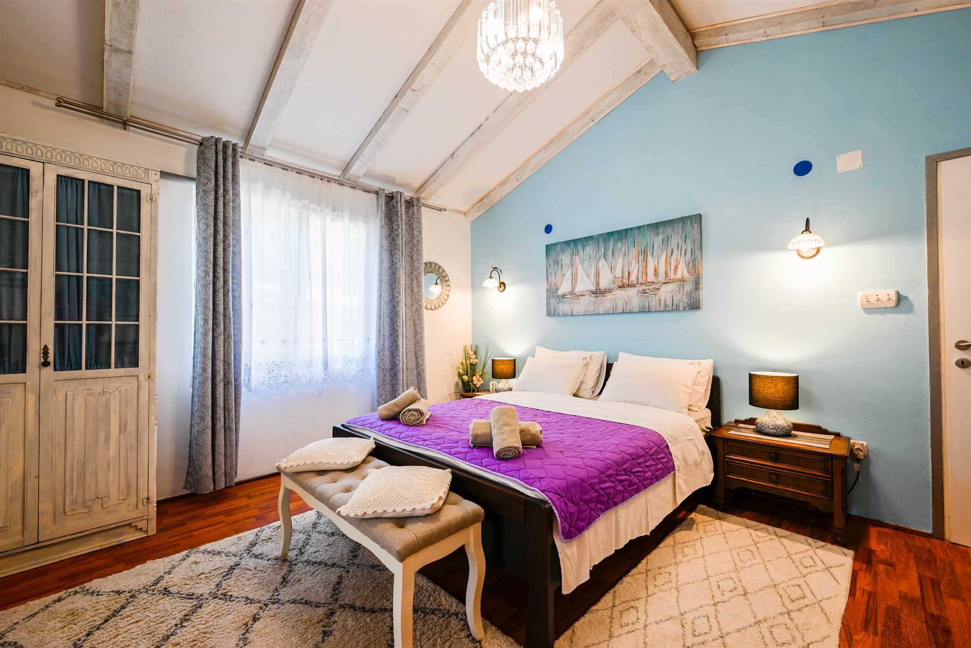 Helena Green House apartment