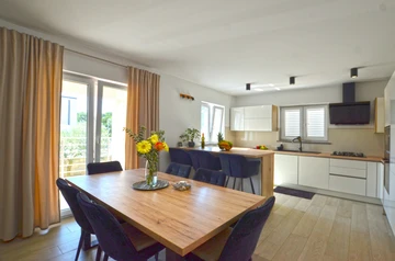 2-Bedroom Apartment in Bale for Up to 4 Guests