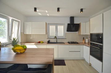 2-Bedroom Apartment in Bale for Up to 4 Guests