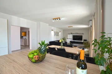 2-Bedroom Apartment in Bale for Up to 4 Guests