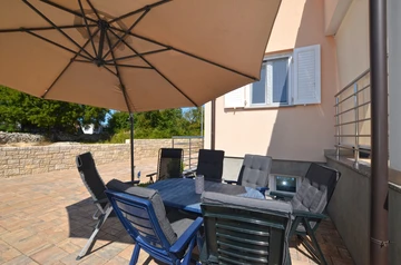 2-Bedroom Apartment in Bale for Up to 4 Guests