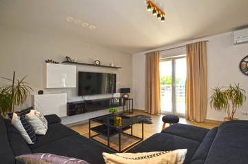 2-Bedroom Apartment in Bale for Up to 4 Guests