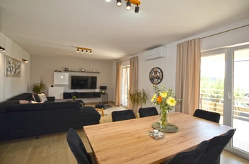 2-Bedroom Apartment in Bale for Up to 4 Guests