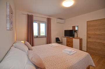 Holiday House in Bale for Up to 6 Guests