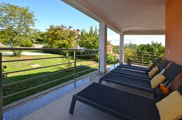 Holiday House in Bale for Up to 6 Guests