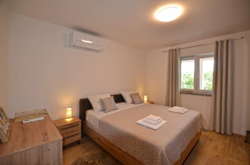 Holiday House in Bale for Up to 6 Guests