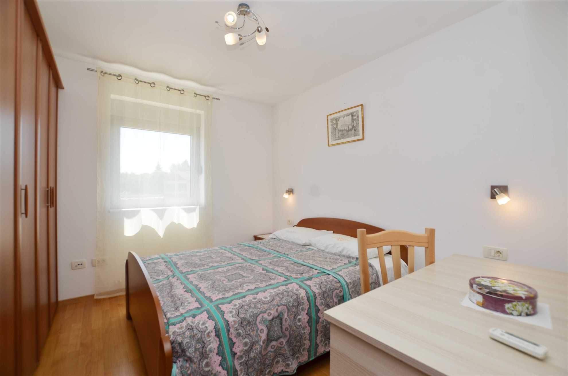 Miro apartment with private parking