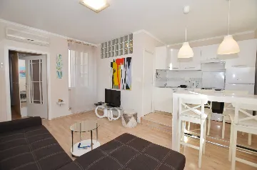 Rovinj Apartment with Sea View for up to 3