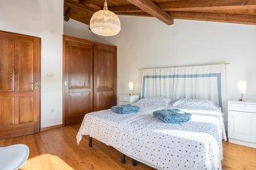 Rovinj Sea View 1-Bedroom Apartment with Balcony