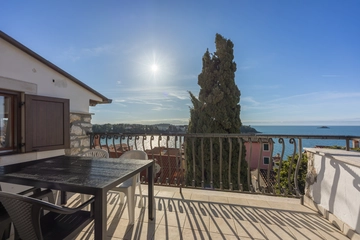 Rovinj Sea View 1-Bedroom Apartment with Balcony