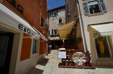 Rovinj Downtown 1-Bedroom Apartment in Pedestrian Zone