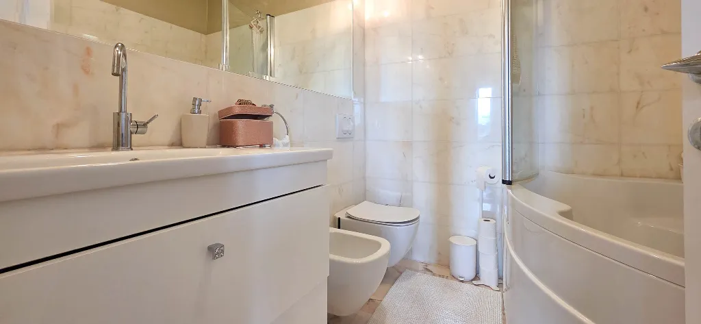 2-Bedroom Apartment in Rovinj for 4 Guests