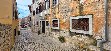 2-Bedroom Apartment in Rovinj for 4 Guests