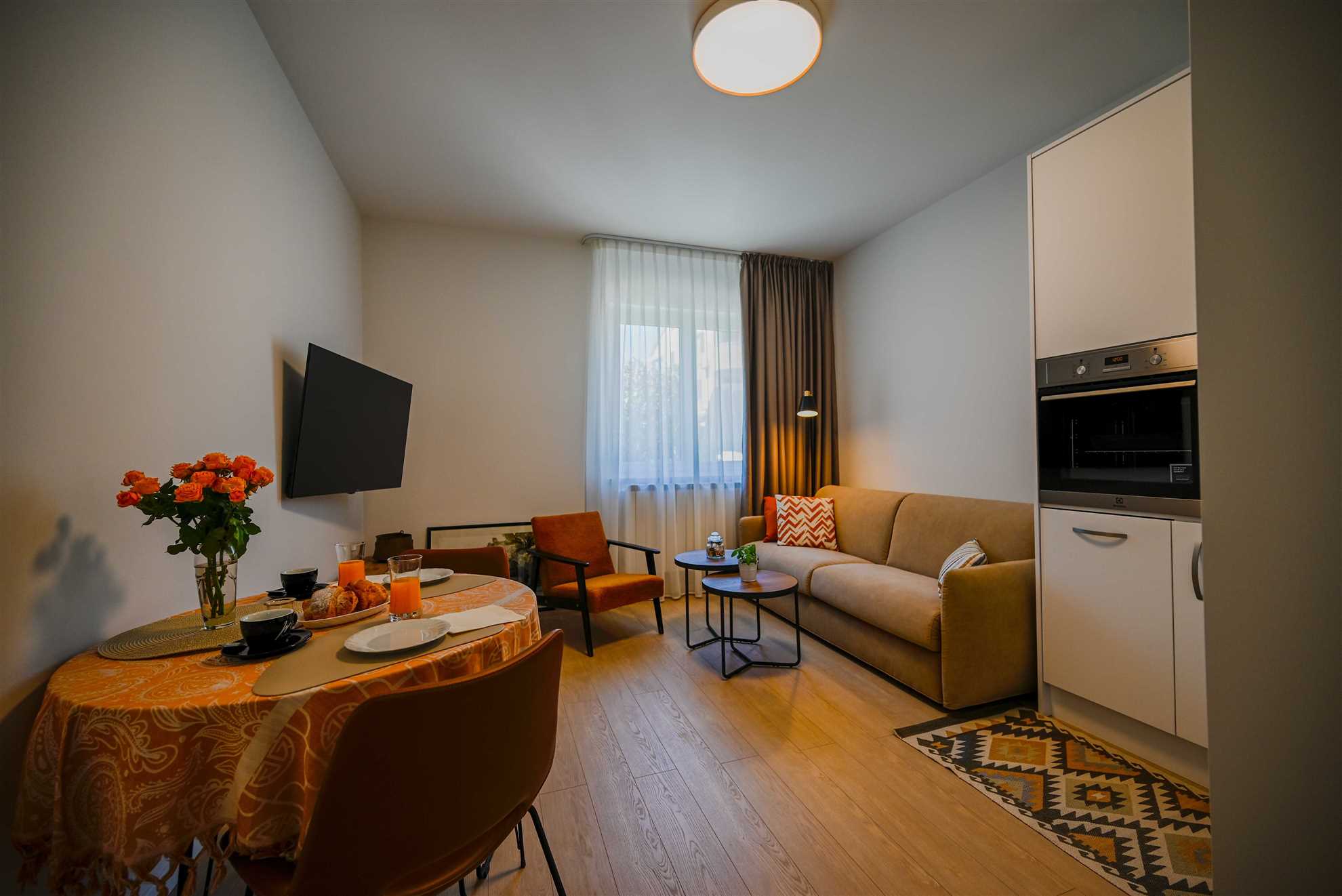 Apricot Apartment with parking