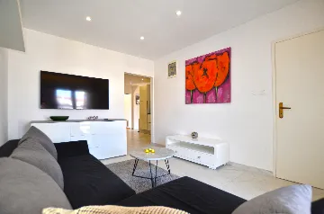 1-Bedroom Apartment for 3 Guests in Rovinj